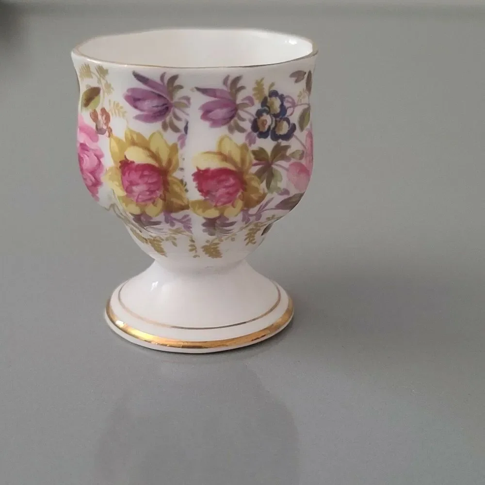 Royal Albert | SERENA Floral Design Vintage painted Egg Cup RARE VINTAGE